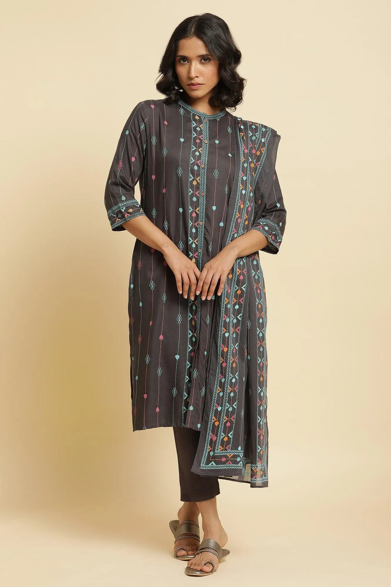 Grey Printed Kurta, Pants & Dupatta Set