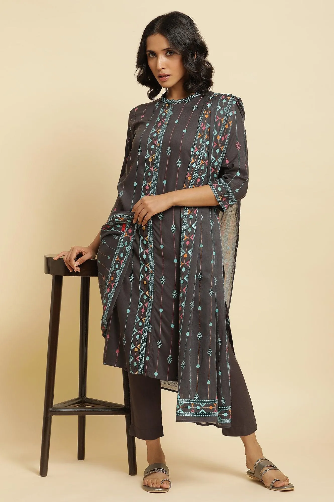 Grey Printed Kurta, Pants & Dupatta Set