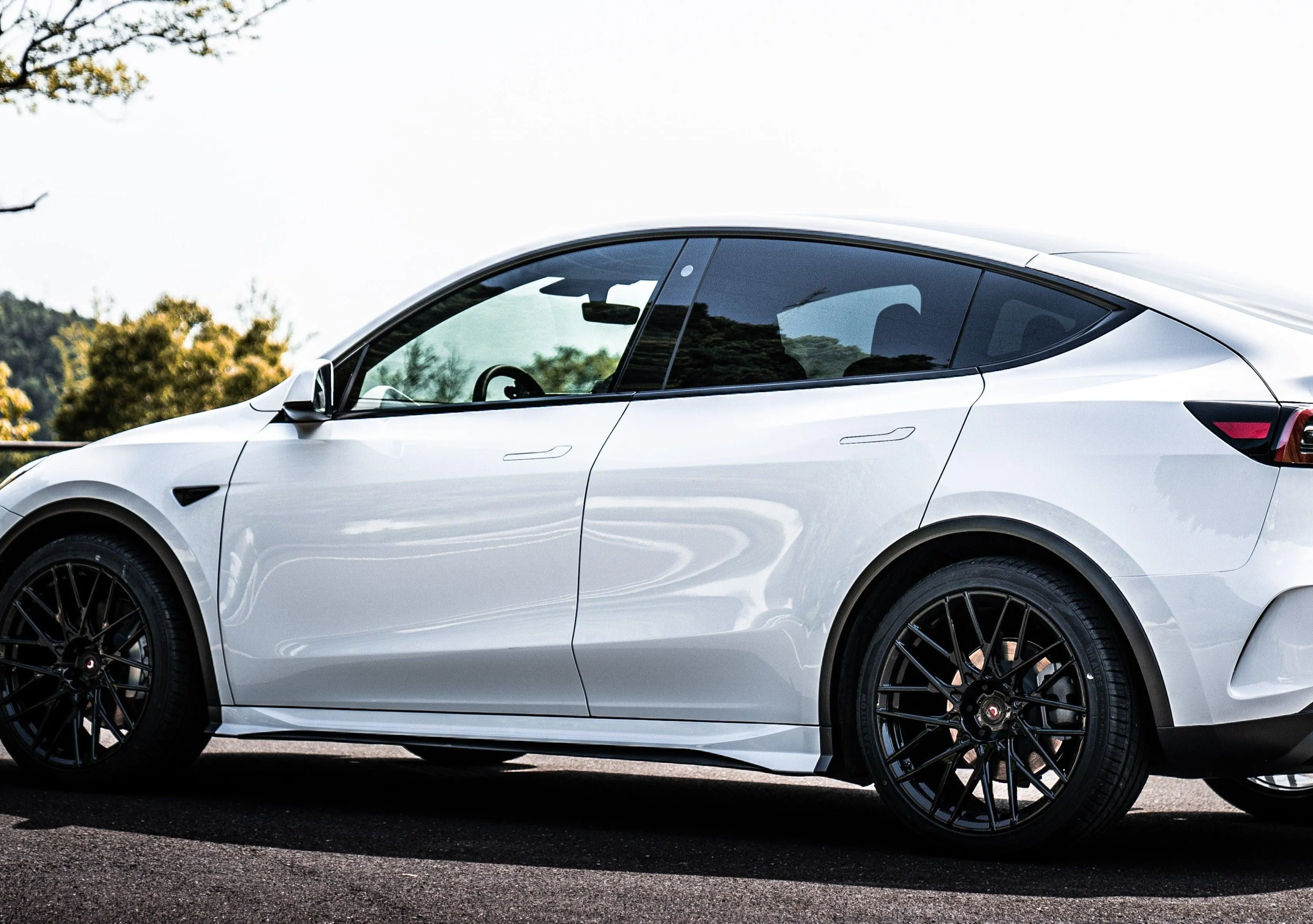 Robot Craftsman "STARSHIP" Side Skirts for Tesla Model Y Performance AWD Long Range RWD PP