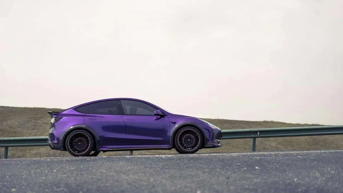 Robot Craftsman "STARSHIP" Side Skirts for Tesla Model Y Performance AWD Long Range RWD PP