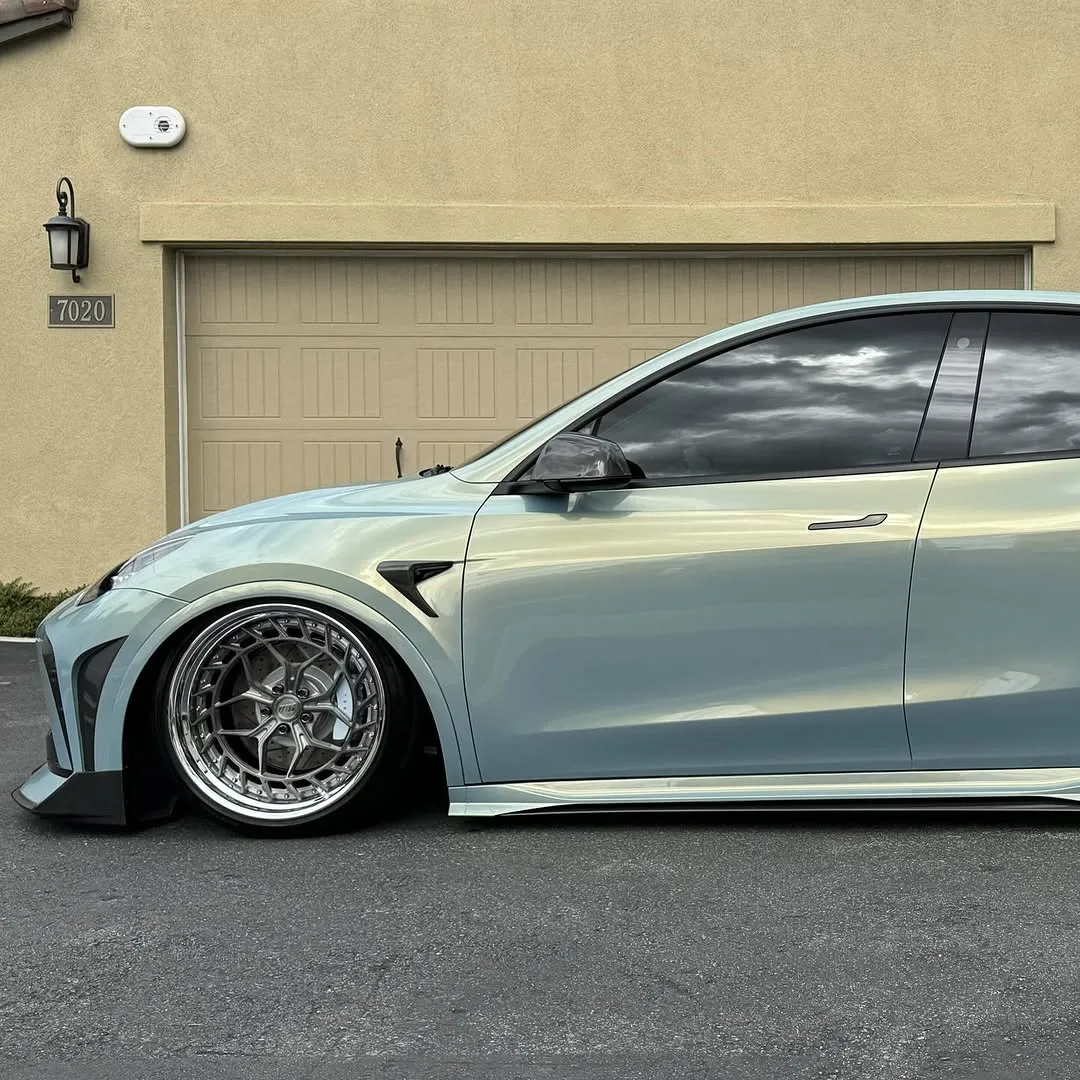 Robot Craftsman "STARSHIP" Side Skirts for Tesla Model Y Performance AWD Long Range RWD PP