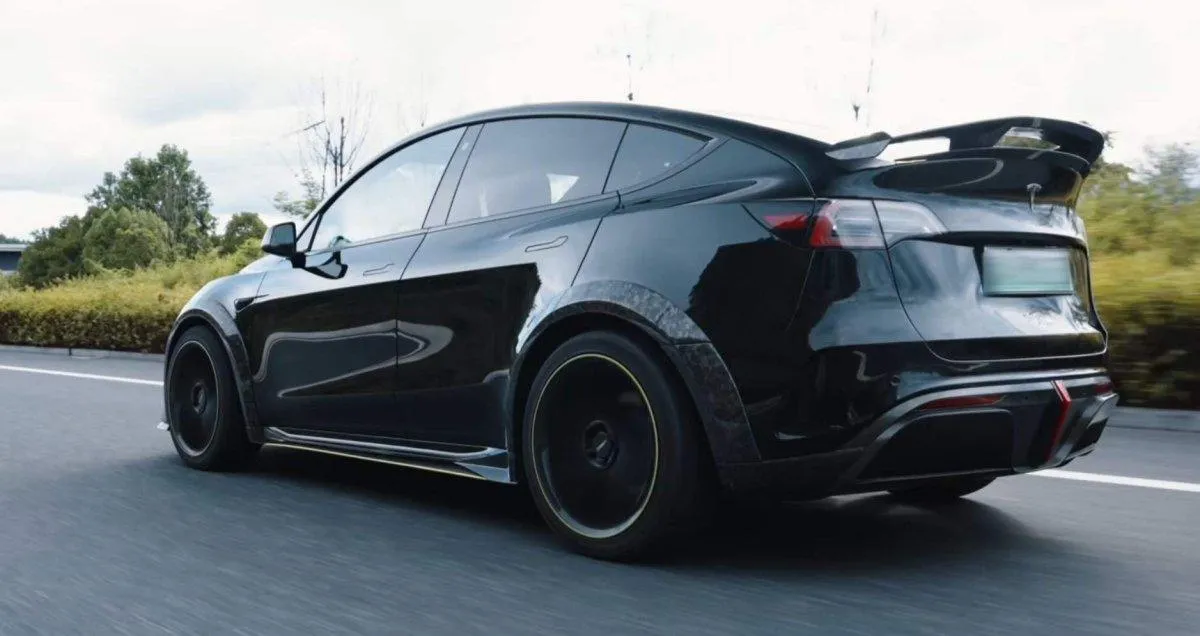 Robot Craftsman "STARSHIP" Side Skirts for Tesla Model Y Performance AWD Long Range RWD PP