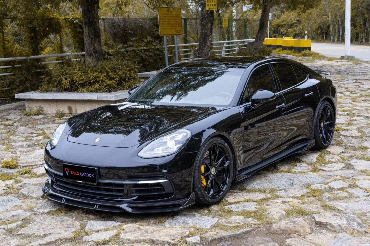 TAKD Carbon Side Skirts for Porsche Panamera 4 & 4S & Turbo 971 2017-ON Carbon Fiber