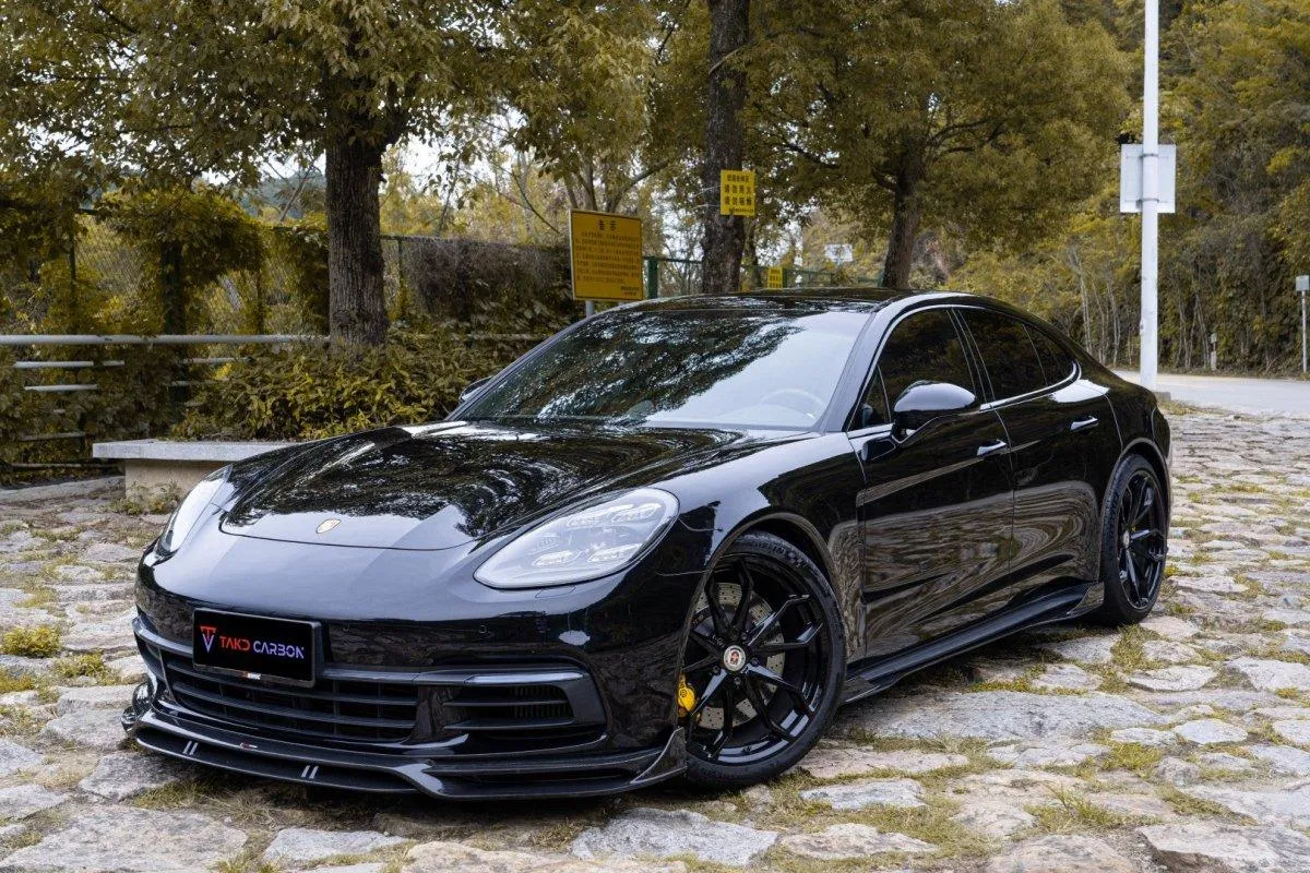 TAKD Carbon Side Skirts for Porsche Panamera 4 & 4S & Turbo 971 2017-ON Carbon Fiber