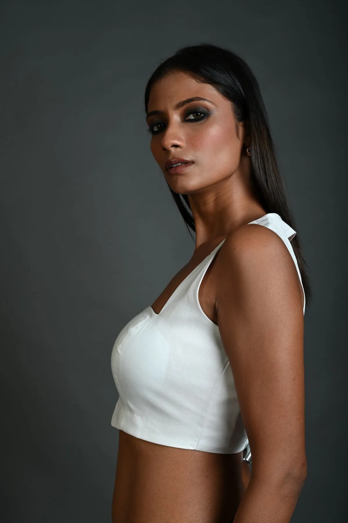 White Sleeveless Blouse in Cotton with Square Neckline and Back Cutout